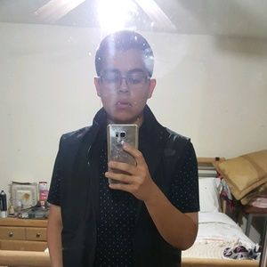 Meet your Posher, Sebastian